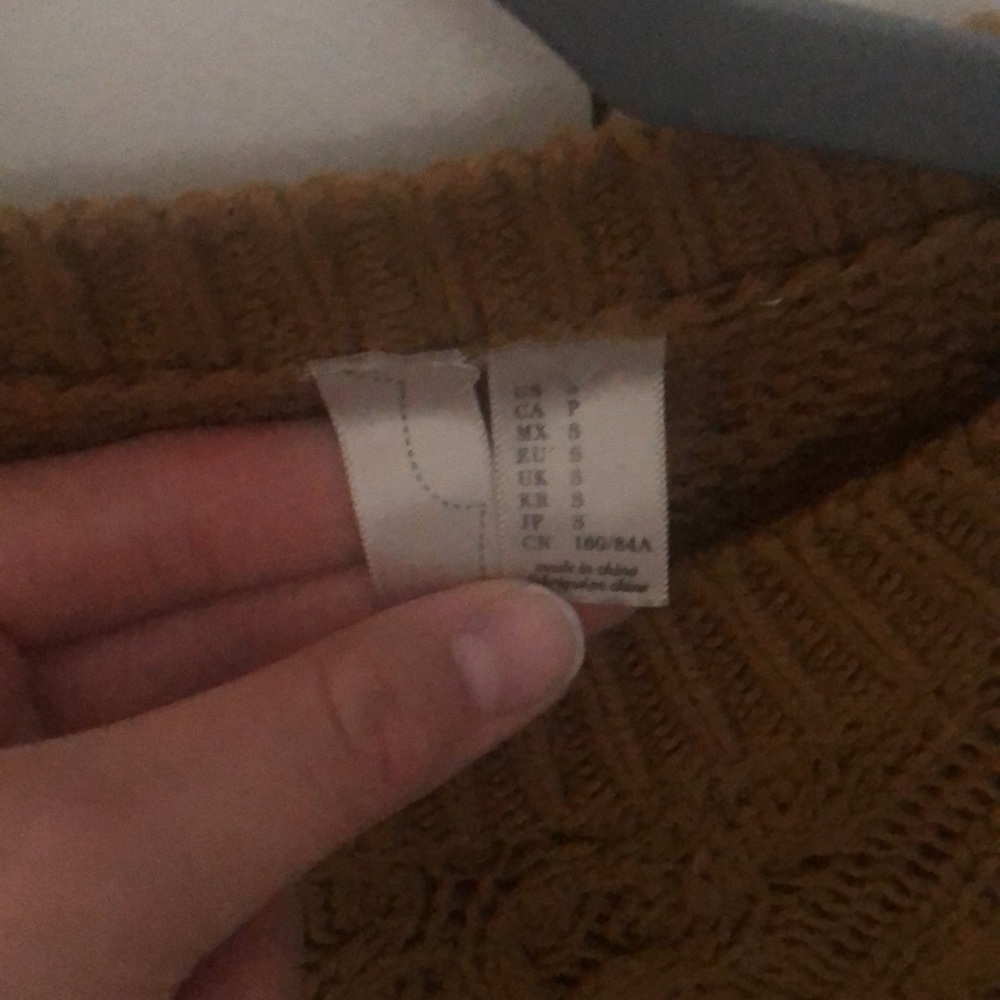 Sweater - Picture 2 of 2